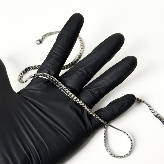 Round Stainless Steal Necklace With Free Delivery